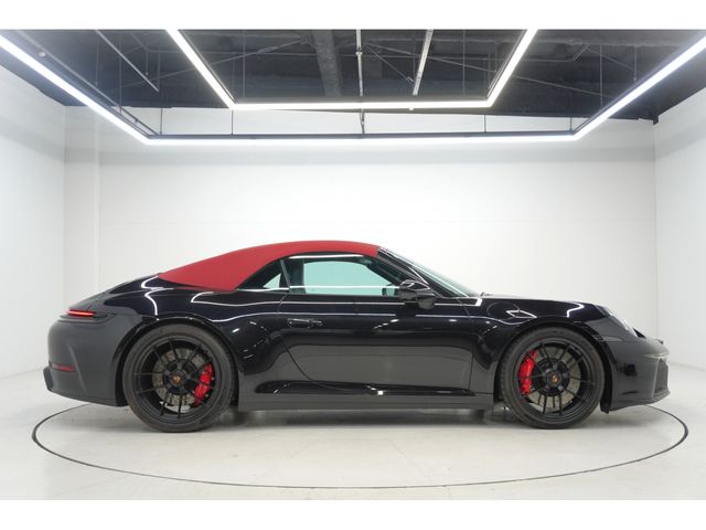 PORSCHE 911 OPEN 2025 Image 31