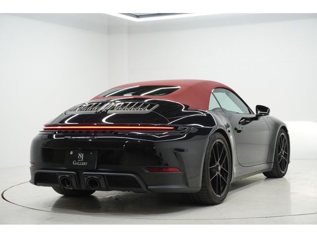 PORSCHE 911 OPEN 2025 Image 31