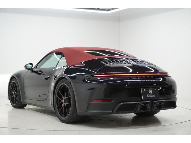 PORSCHE 911 OPEN 2025 Image 31