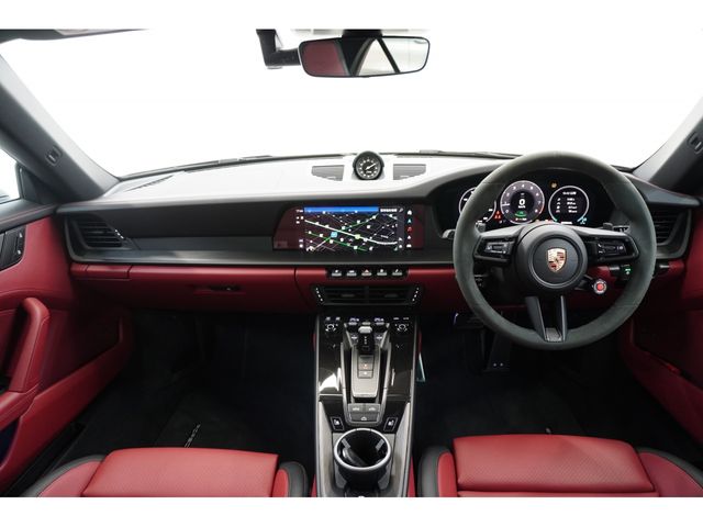 PORSCHE 911 OPEN 2025 Image 31