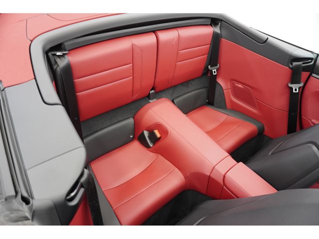 PORSCHE 911 OPEN 2025 Image 31