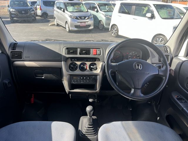 HONDA ACTY VAN 2016 Image 31