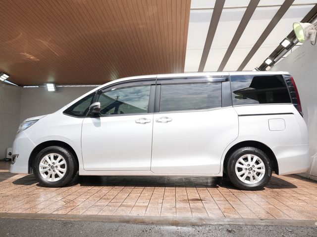 TOYOTA NOAH 2020 Image 31