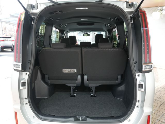 TOYOTA NOAH 2020 Image 31