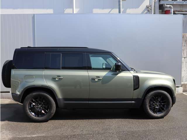 ROVER DEFENDER 2025 Image 31