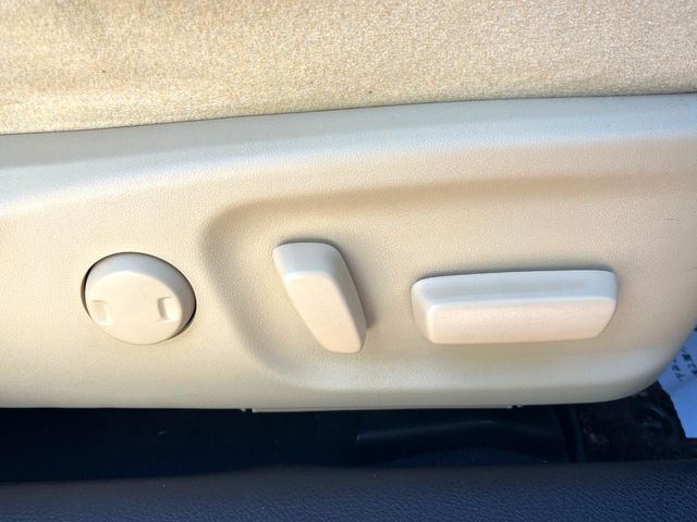 TOYOTA CROWN SEDAN HYBRID 2018 Image 31