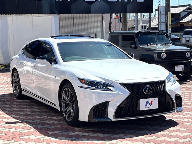 TOYOTA LEXUS LS500 2018 Image 31