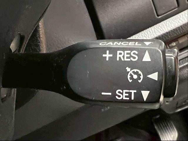 TOYOTA VOXY HYBRID 2019 Image 31