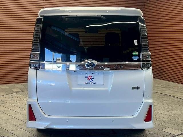 TOYOTA VOXY HYBRID 2019 Image 31