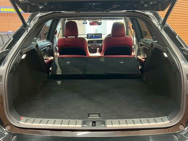 TOYOTA LEXUS RX450H AWD 2019 Image 31