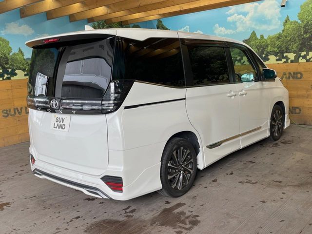 TOYOTA VOXY 2023 Image 31