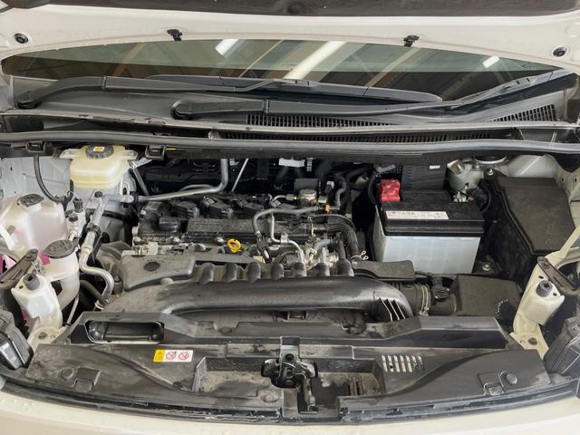 TOYOTA VOXY 2023 Image 31