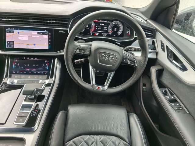 AUDI Q8 2023 Image 31