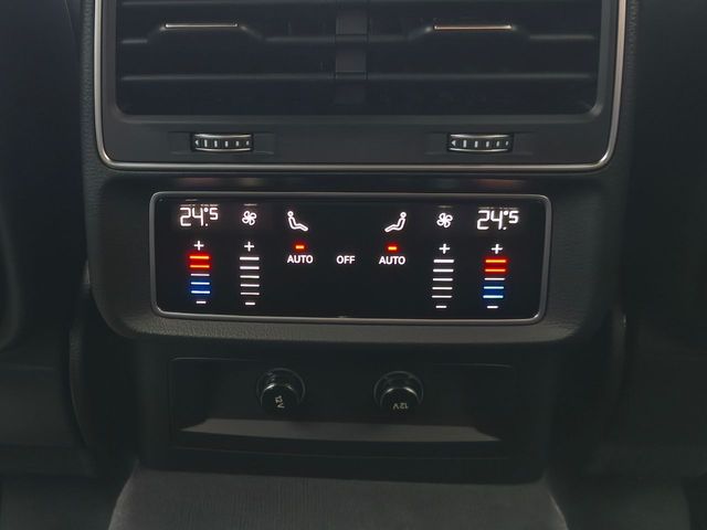 AUDI Q8 2023 Image 31