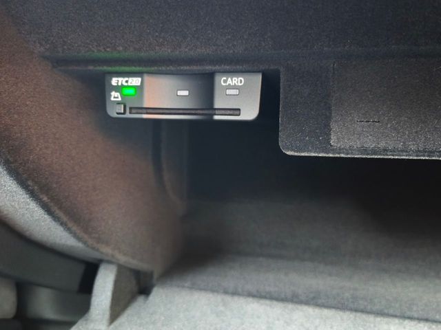 AUDI Q8 2023 Image 31