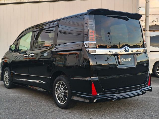 TOYOTA VOXY HYBRID 2021 Image 31