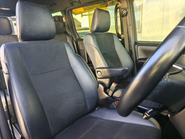 TOYOTA VOXY HYBRID 2021 Image 31