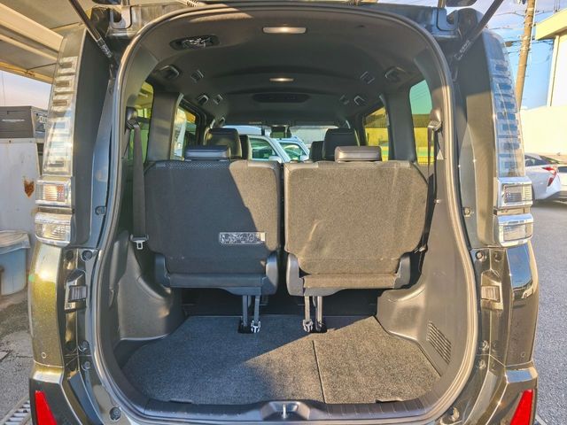 TOYOTA VOXY HYBRID 2021 Image 31