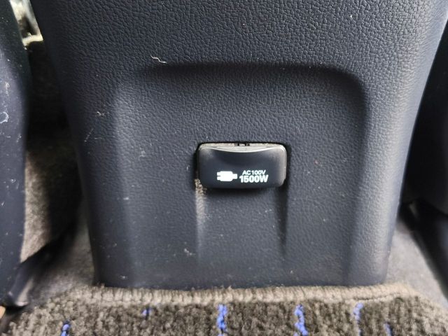 TOYOTA PRIUS 2016 Image 31