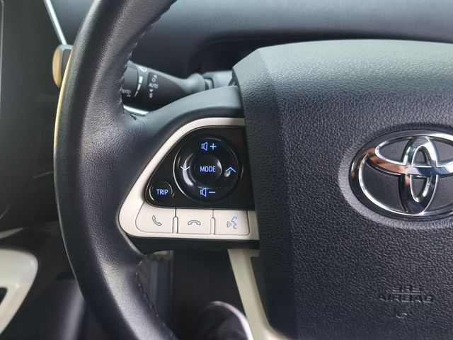 TOYOTA PRIUS 2017 Image 31