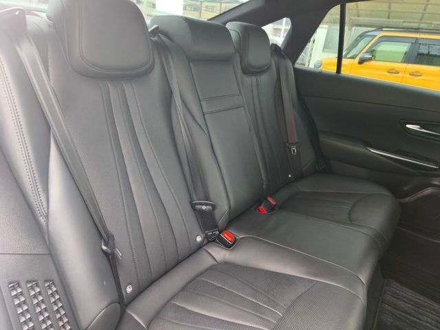 TOYOTA CROWN SEDAN HYBRID 2021 Image 31