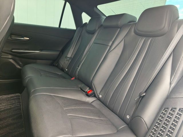 TOYOTA CROWN SEDAN HYBRID 2021 Image 31