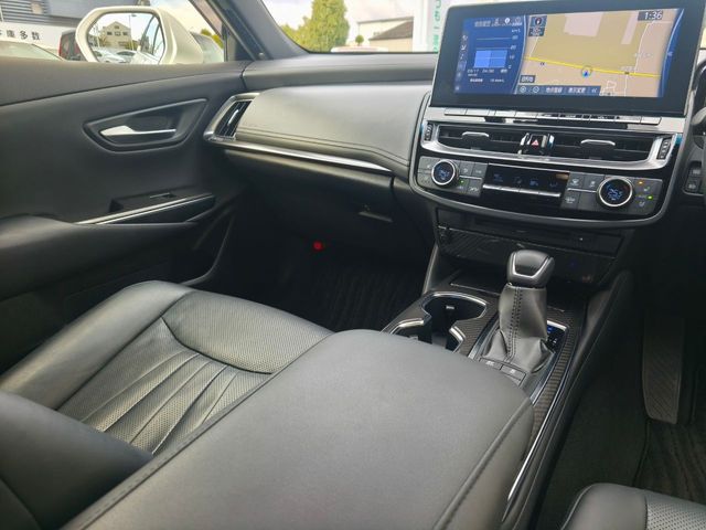 TOYOTA CROWN SEDAN HYBRID 2021 Image 31