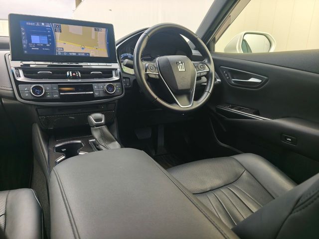 TOYOTA CROWN SEDAN HYBRID 2021 Image 31