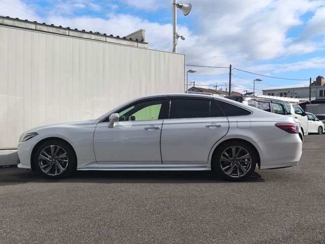 TOYOTA CROWN SEDAN HYBRID 2021 Image 31