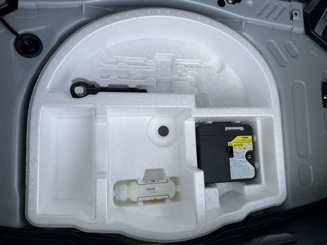 TOYOTA YARIS HYBRID 2020 Image 31