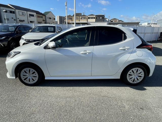 TOYOTA YARIS HYBRID 2020 Image 31