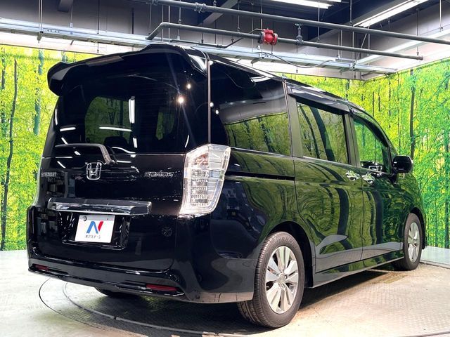 HONDA STEPWAGON SPADA 2013 Image 31