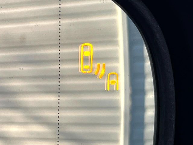 TOYOTA LEXUS IS300H 2014 Image 31