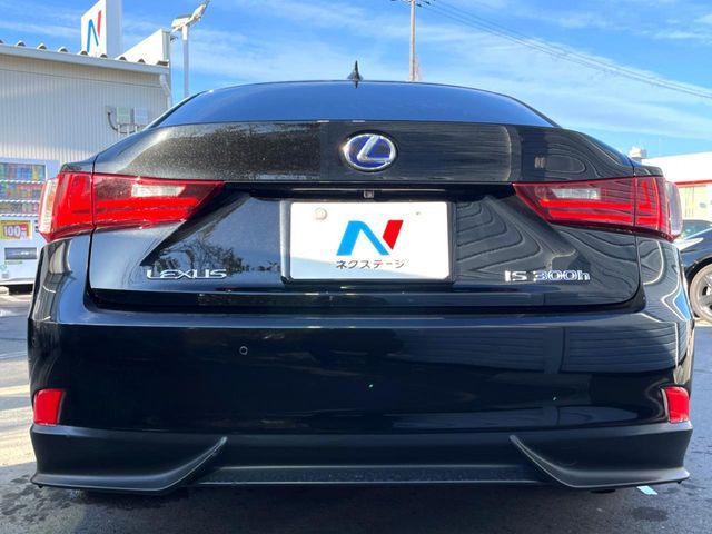 TOYOTA LEXUS IS300H 2014 Image 31