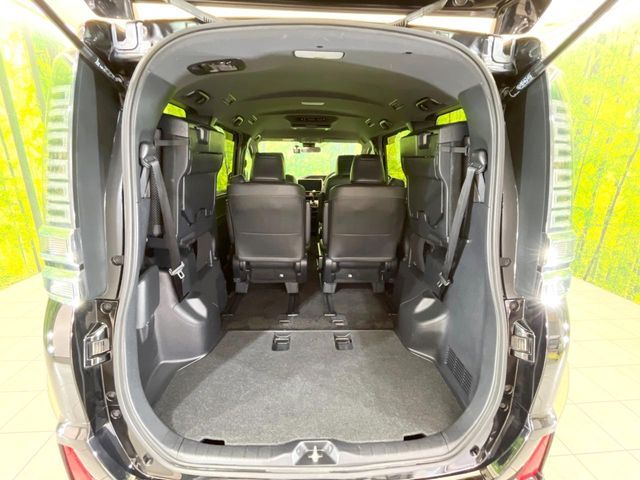 TOYOTA VOXY 2021 Image 31