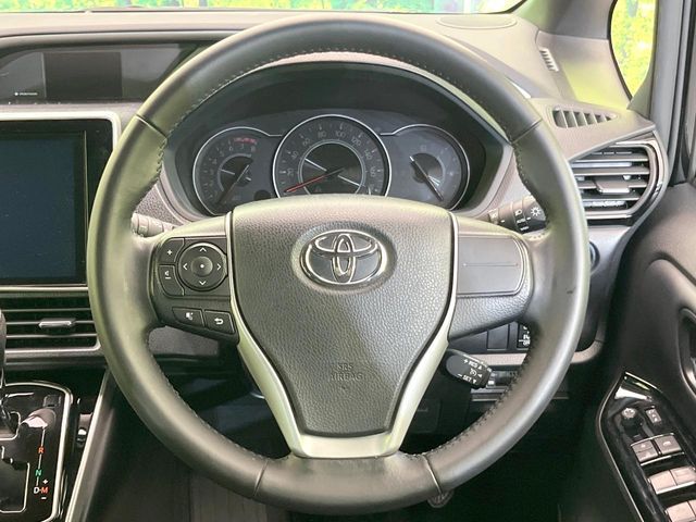 TOYOTA VOXY 2021 Image 31