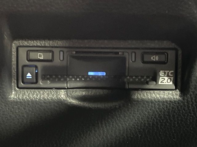 TOYOTA VOXY 2022 Image 31