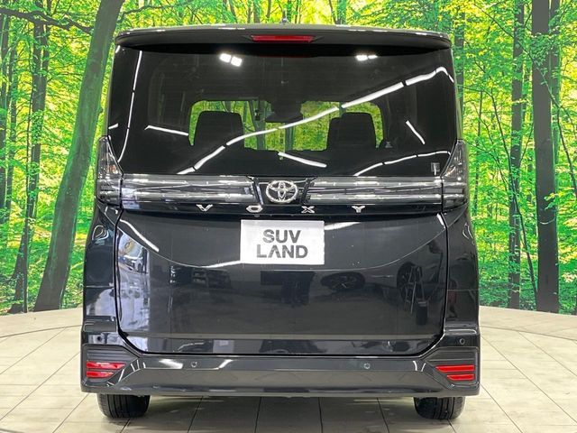 TOYOTA VOXY 2022 Image 31