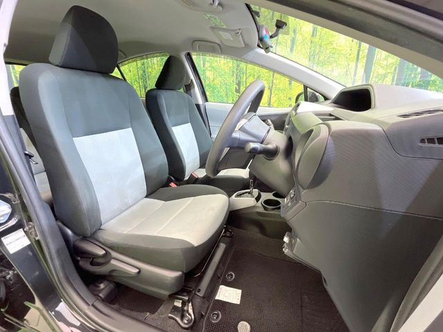 TOYOTA AQUA 2013 Image 31