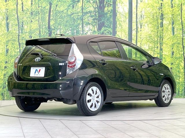 TOYOTA AQUA 2013 Image 31