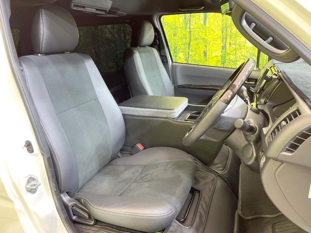 TOYOTA HIACE VAN 2WD 2023 Image 31