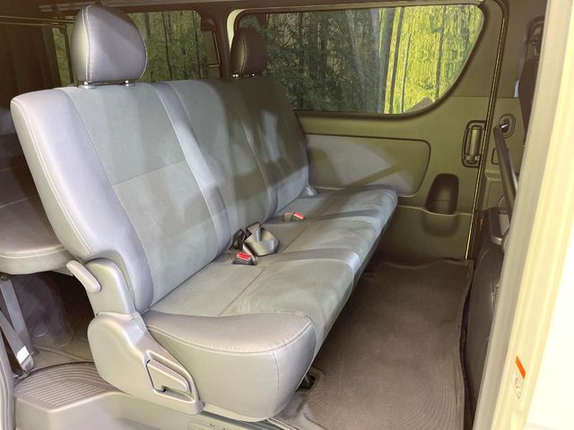 TOYOTA HIACE VAN 2WD 2023 Image 31