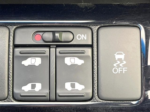 HONDA STEPWAGON SPADA 2011 Image 31