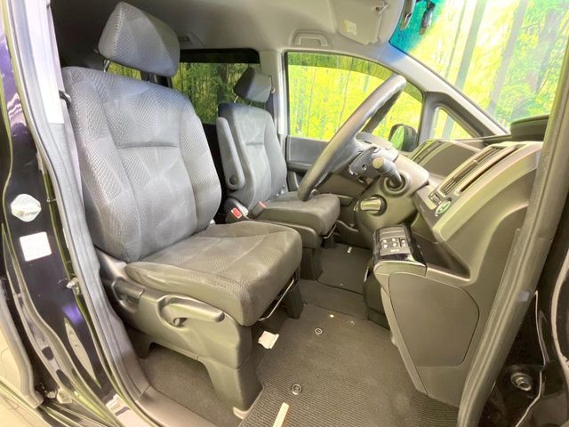 HONDA STEPWAGON SPADA 2011 Image 31