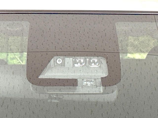 TOYOTA VITZ 2019 Image 31