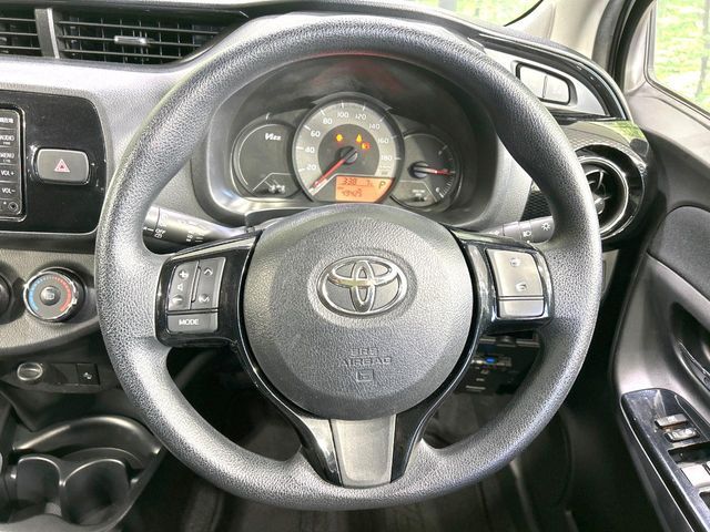TOYOTA VITZ 2019 Image 31