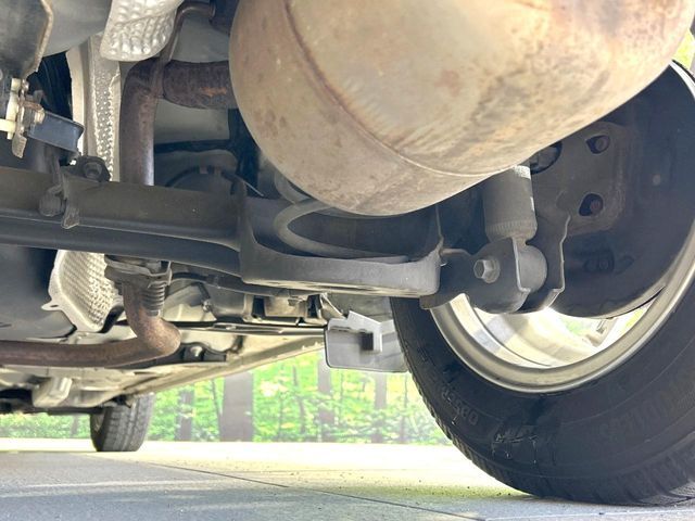 TOYOTA VITZ 2019 Image 31