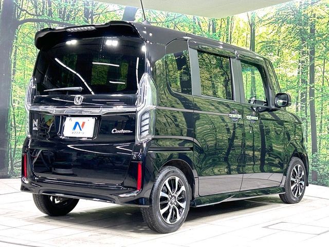 HONDA N BOX CUSTOM 2019 Image 31