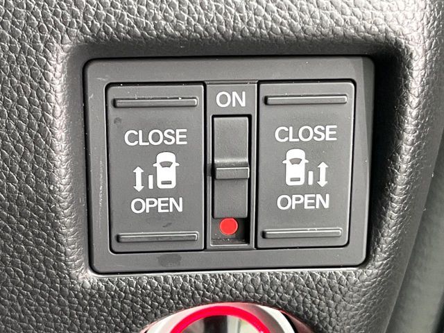 HONDA N BOX CUSTOM 2018 Image 31