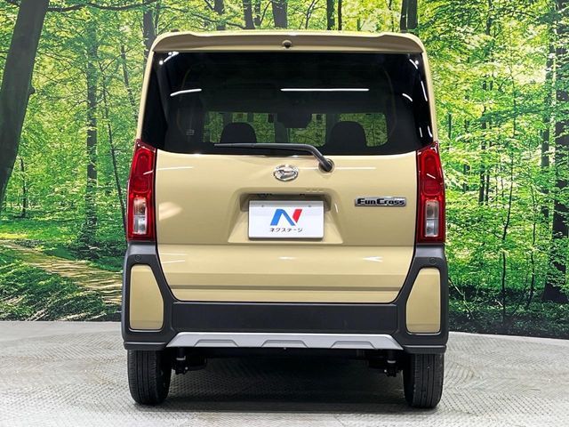 DAIHATSU TANTO FAN CROSS 2023 Image 31